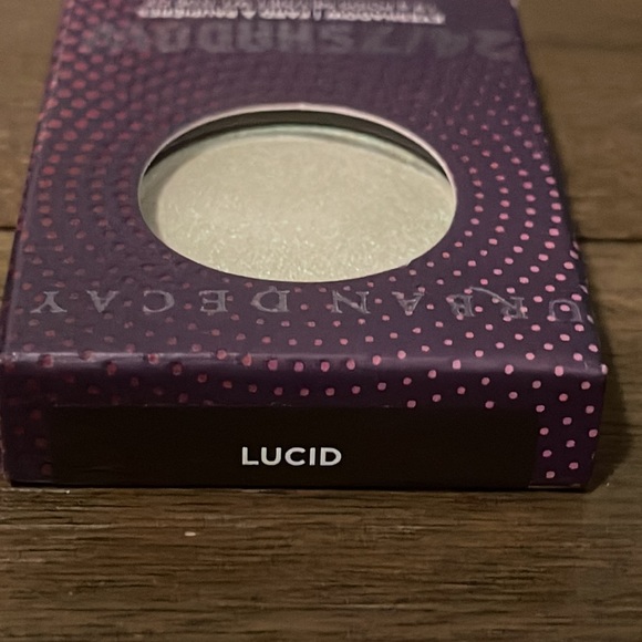 New Urban Decay Lucid eyeshadow - Picture 2 of 2